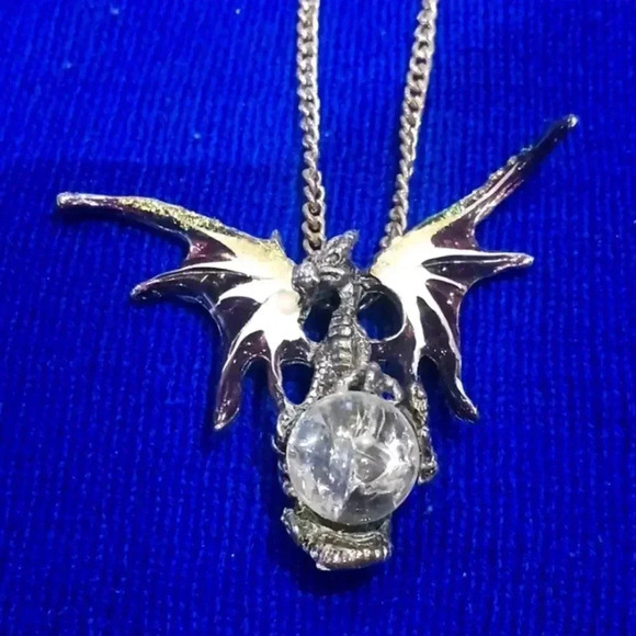 Beautiful unique  charm necklace..one of a kind artwork on the charm.. - Picture 1 of 3